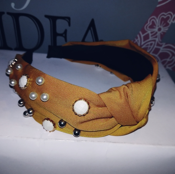 $5 each Headbands - Picture 4 of 12